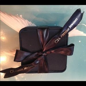 Empty (CH Premier Jewelers) empty jewelry gift box. Cross grain ribbon covering